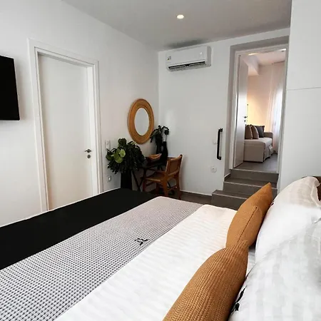 Angel Syros Luxury Apartment
