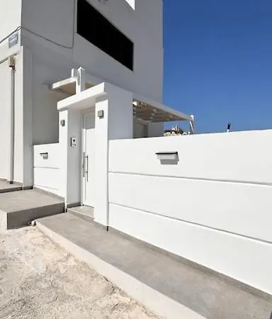 Angel Syros Luxury Apartment *